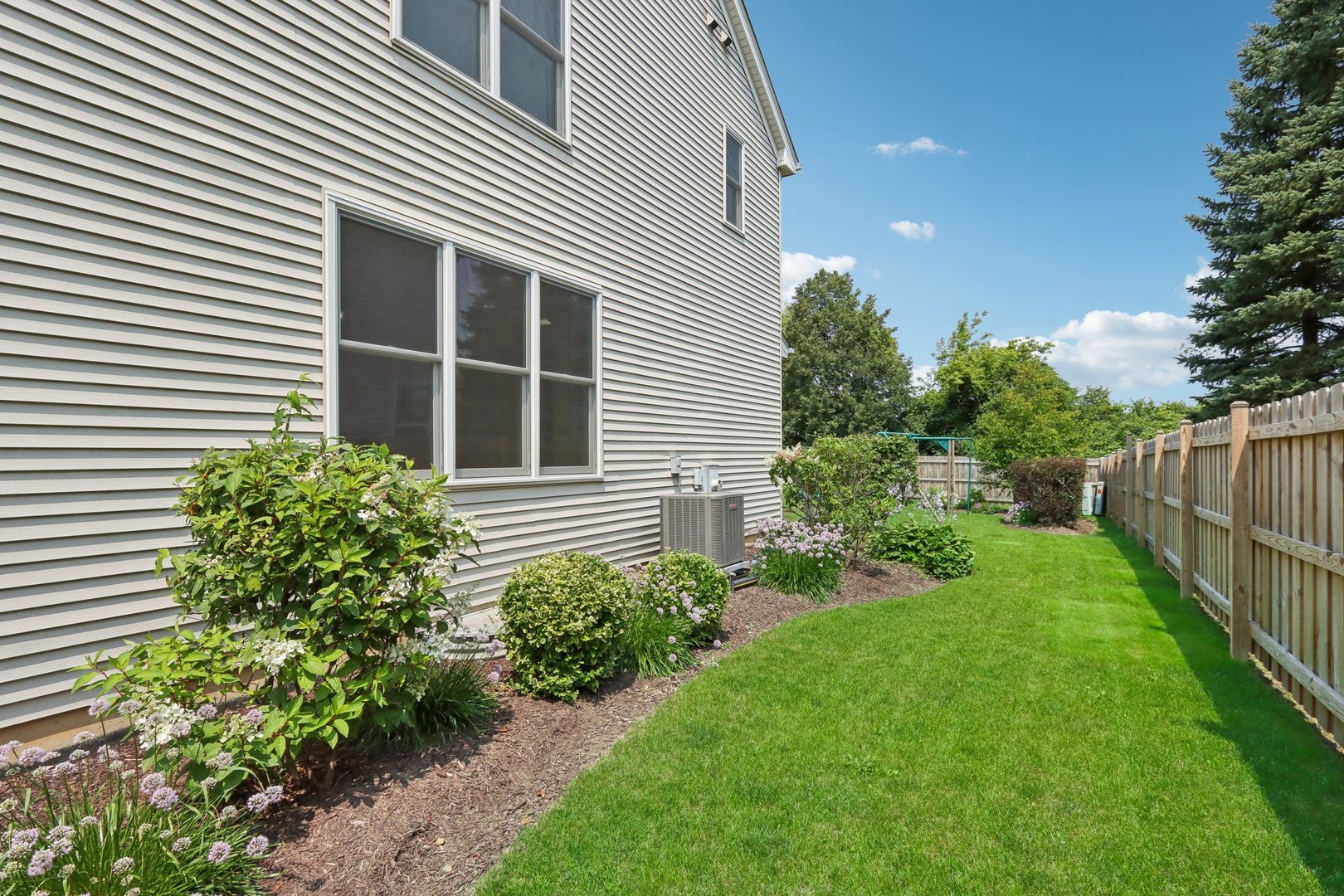 18896 W North Woodale Trail