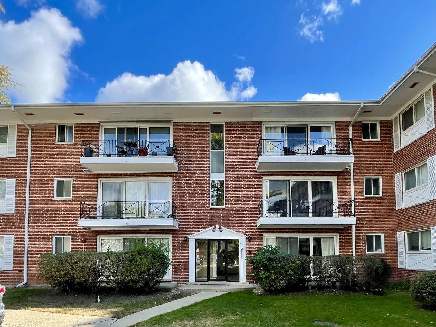10113 Old Orchard Court Unit: 303