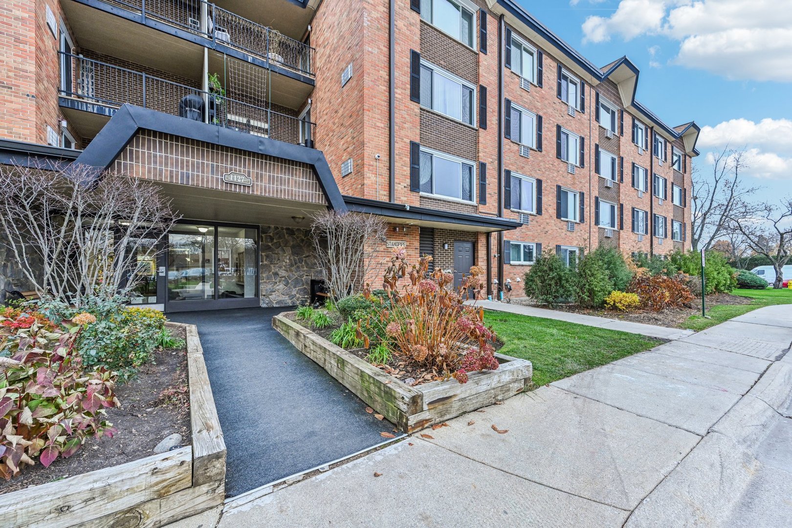 1127 S Old Wilke Road Unit: 407