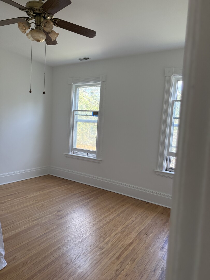 502 W Washington Street Unit: 2