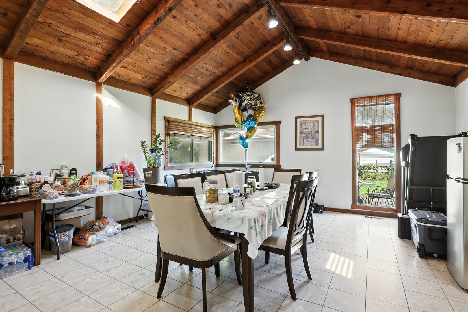 3814 W Sherwin Avenue