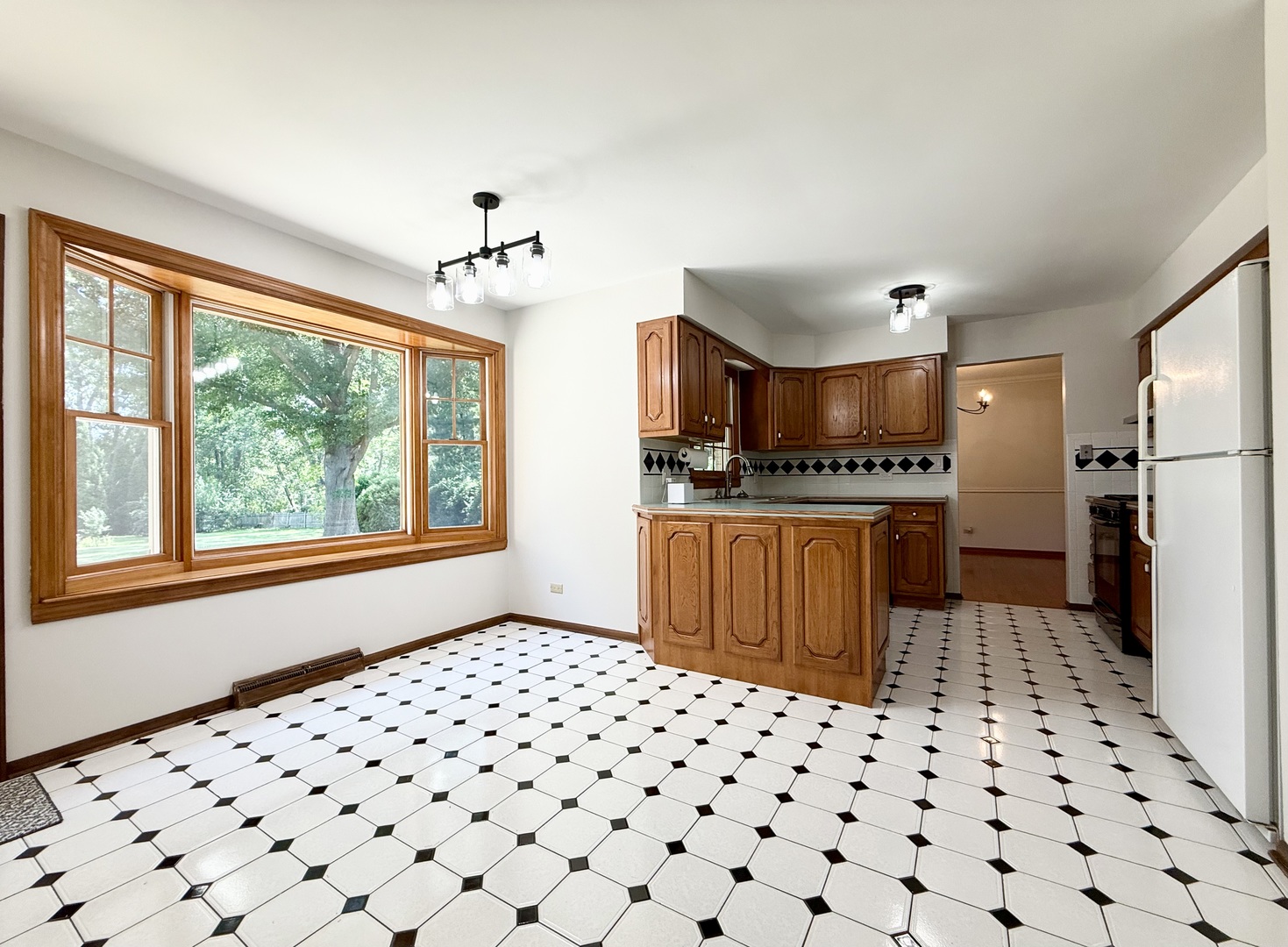 1960 Pinehurst Court