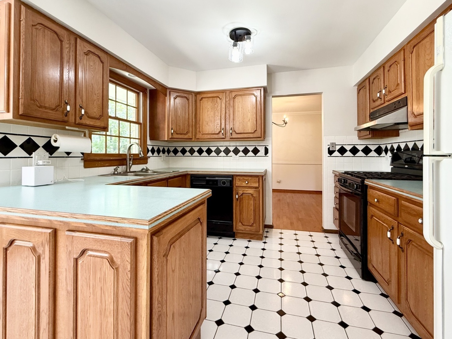 1960 Pinehurst Court