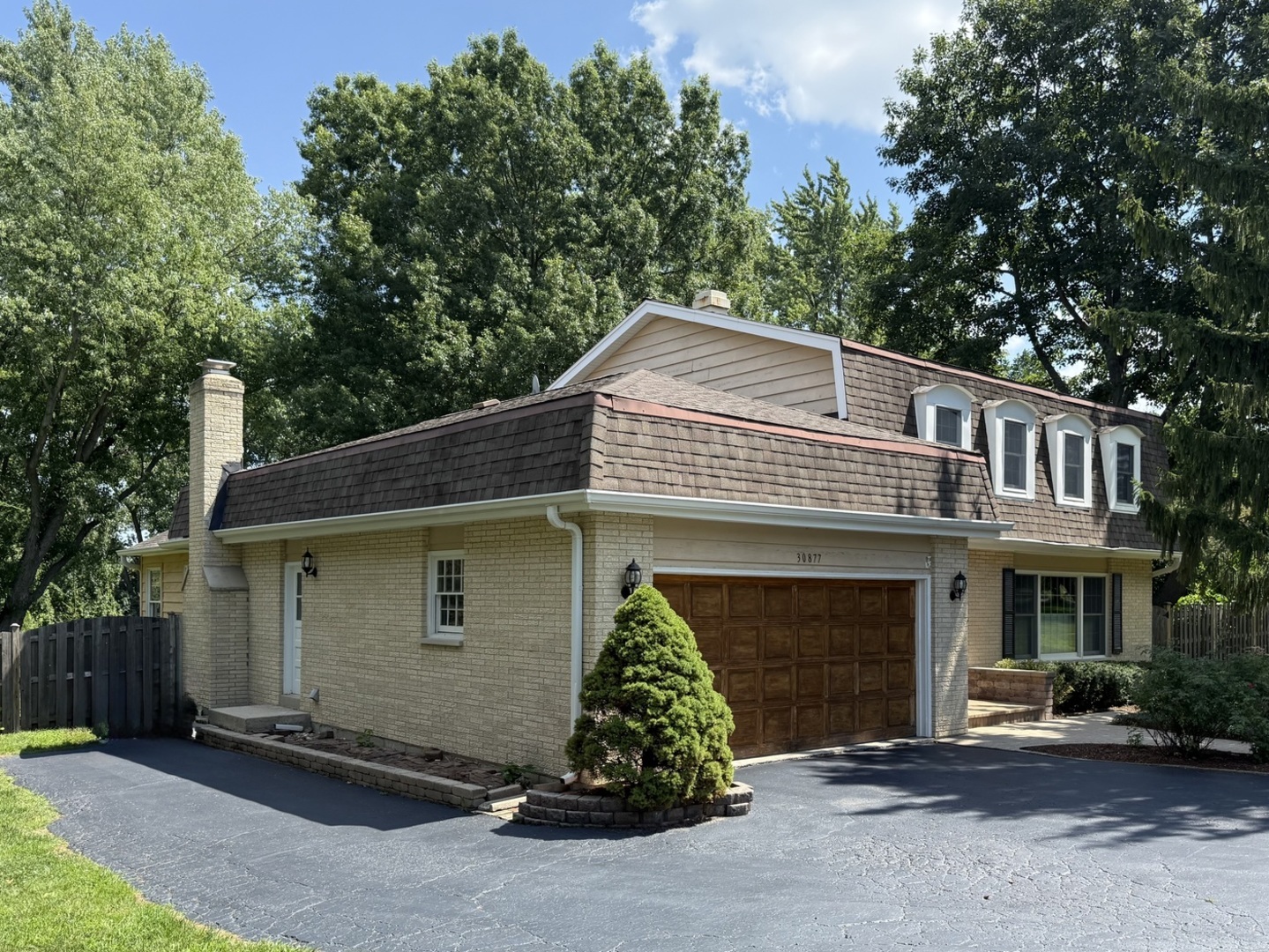 1960 Pinehurst Court