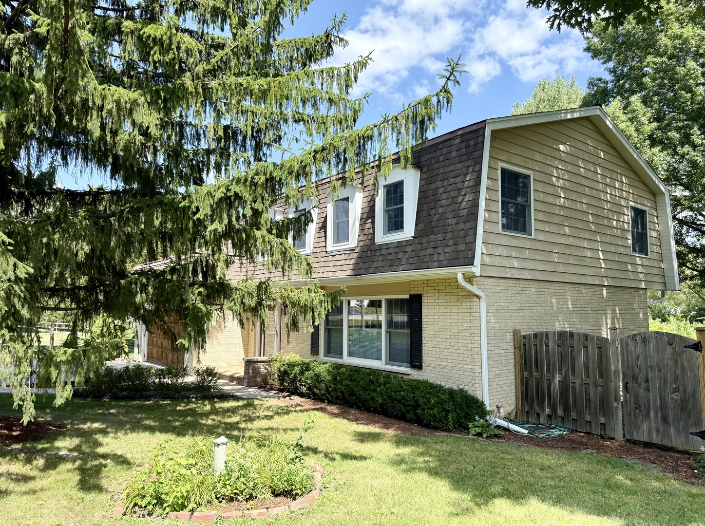 1960 Pinehurst Court