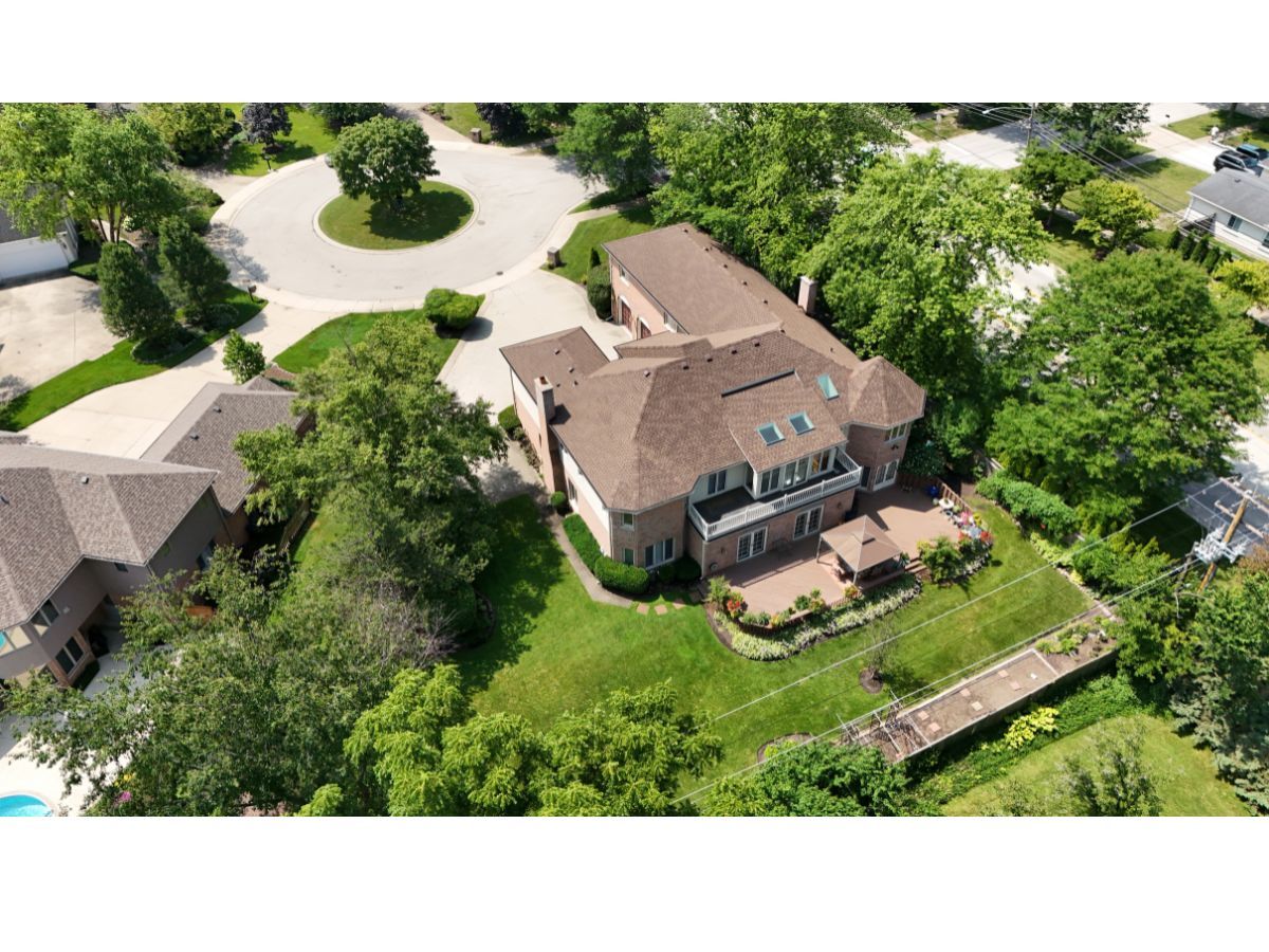 2509 Astor Court