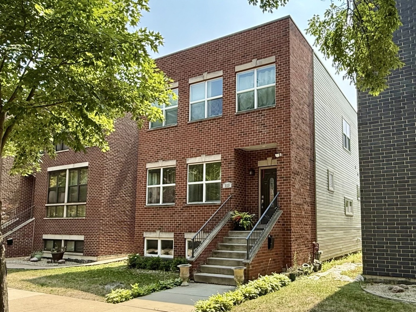 3133 W Wallen Avenue