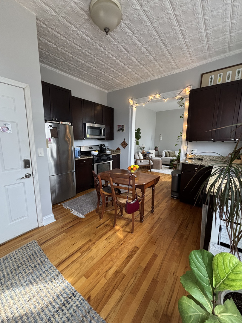 1259 W Fry Street Unit: 2S