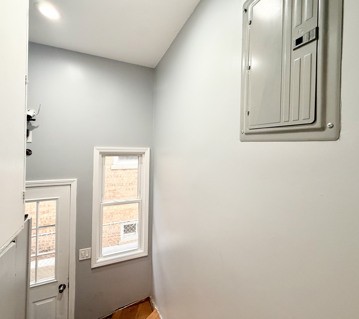 5307 N Central Avenue Unit: 1