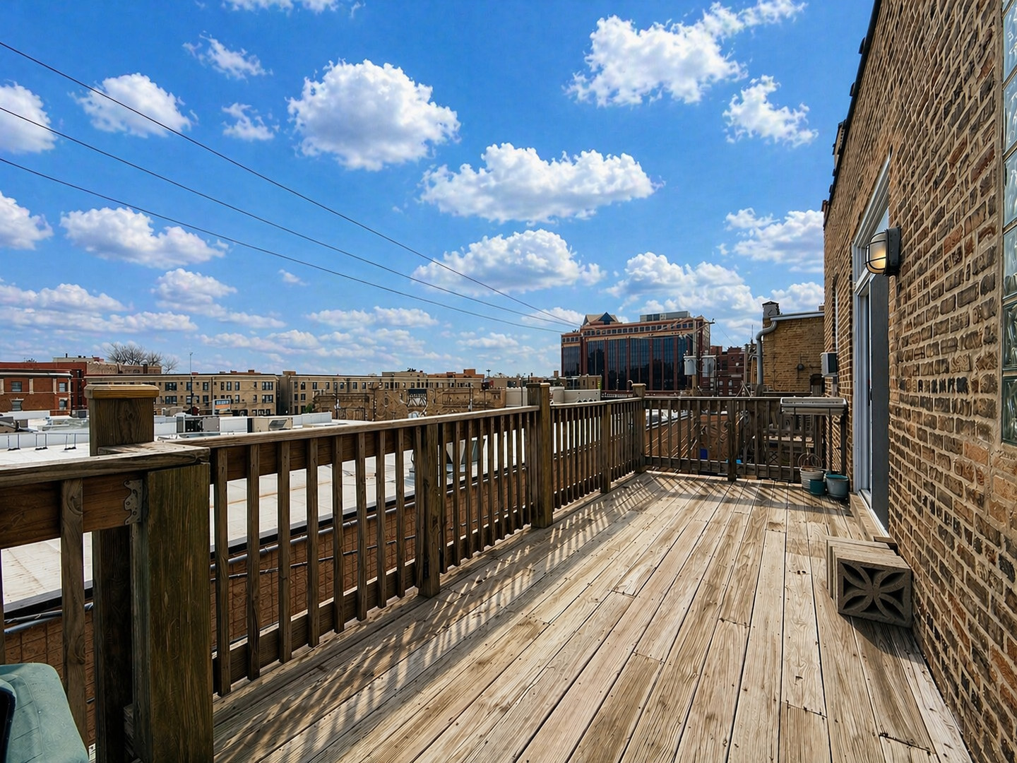 717 W Barry Avenue Unit: 3B