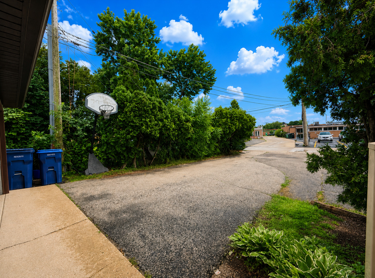 615 E Golf Road Unit: 2