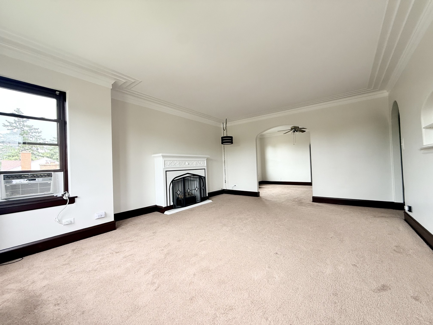 615 E Golf Road Unit: 2