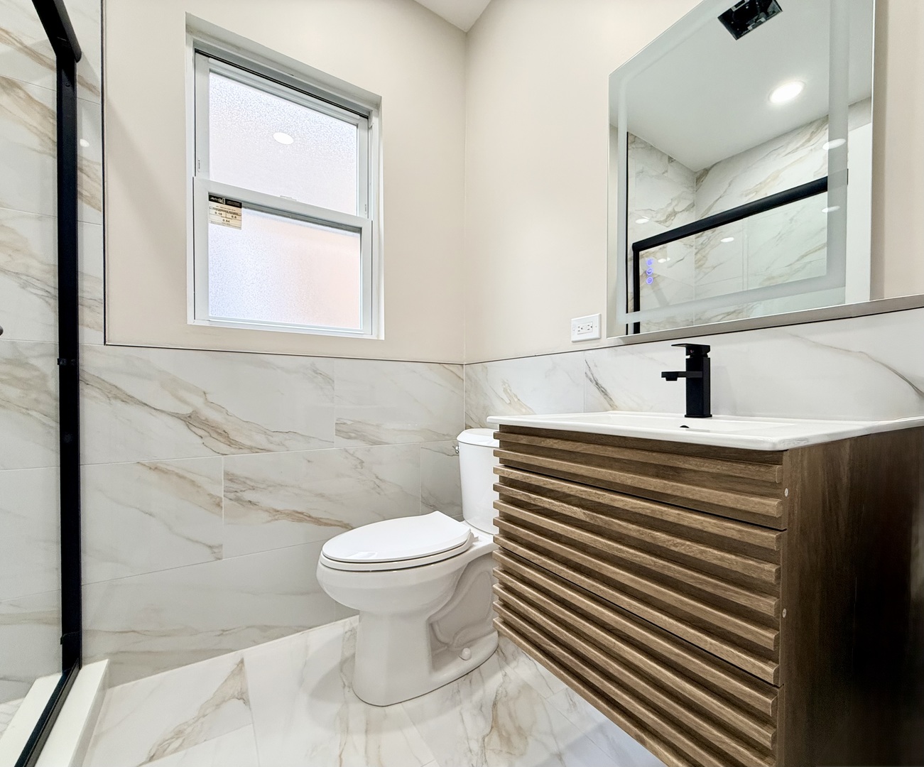 5536 N Spaulding Avenue Unit: 1