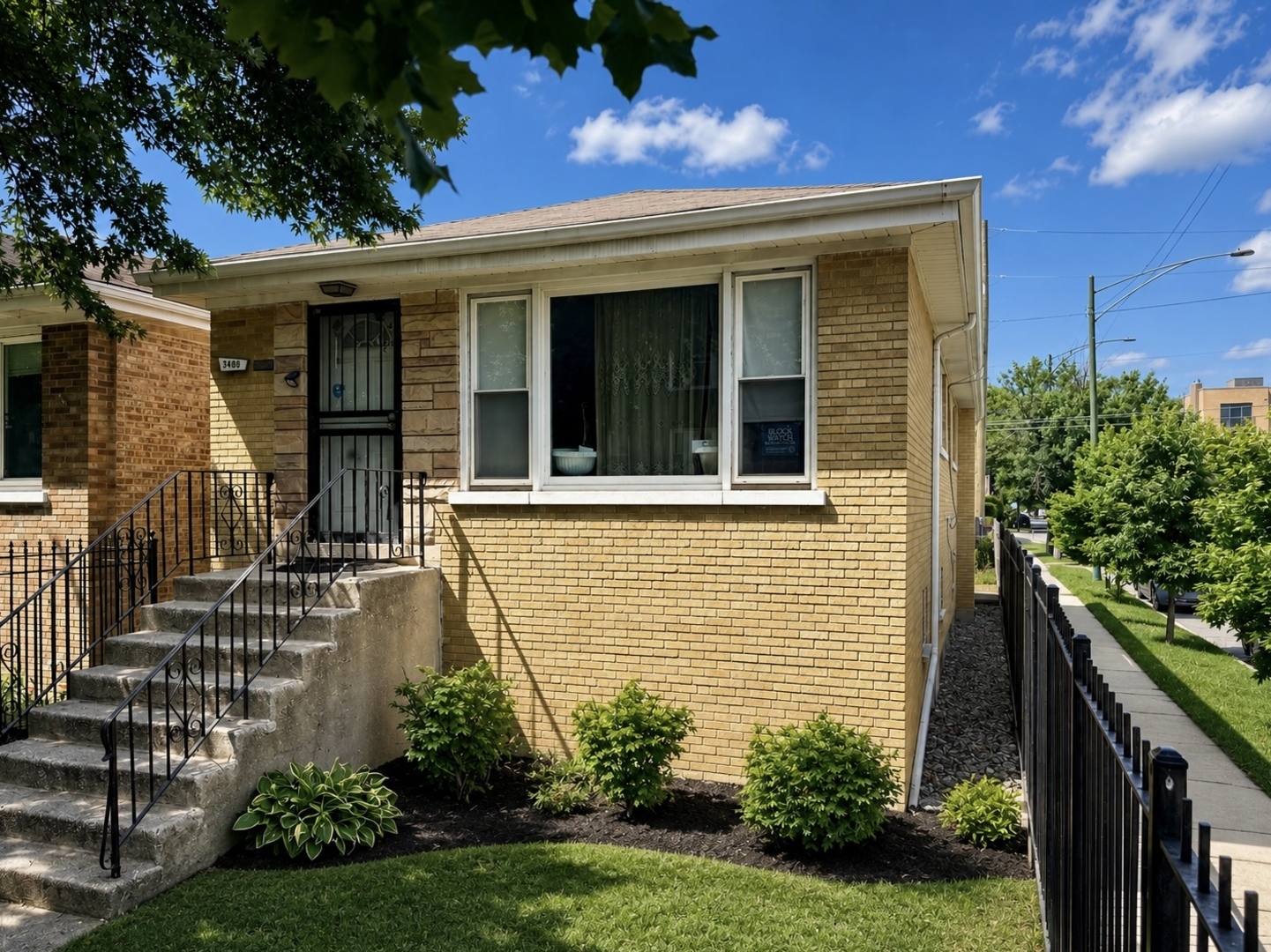 3400 W Shakespeare Avenue