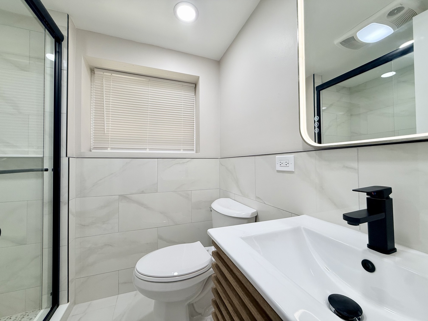 5536 N Spaulding Avenue Unit: G