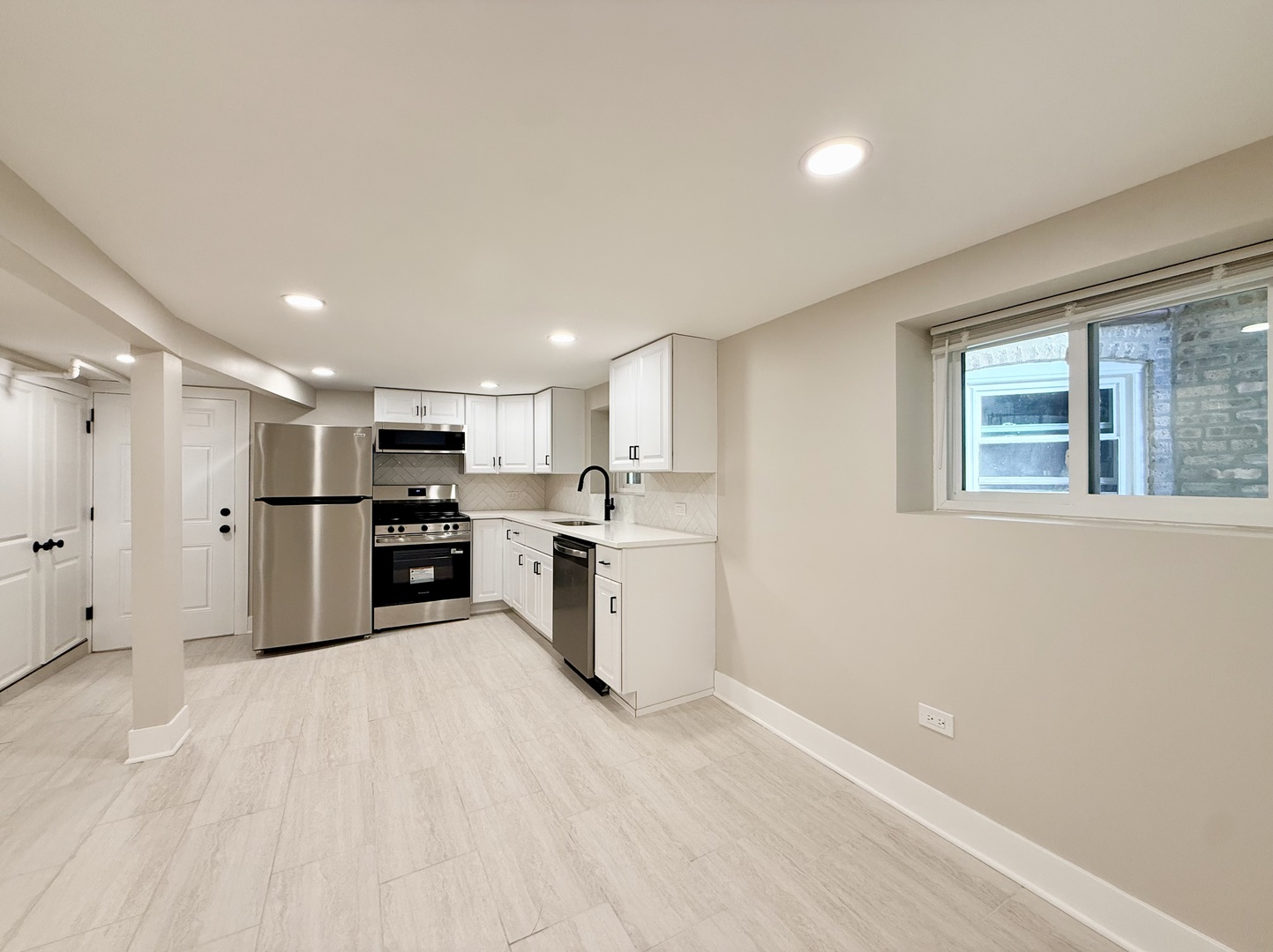 5536 N Spaulding Avenue Unit: G