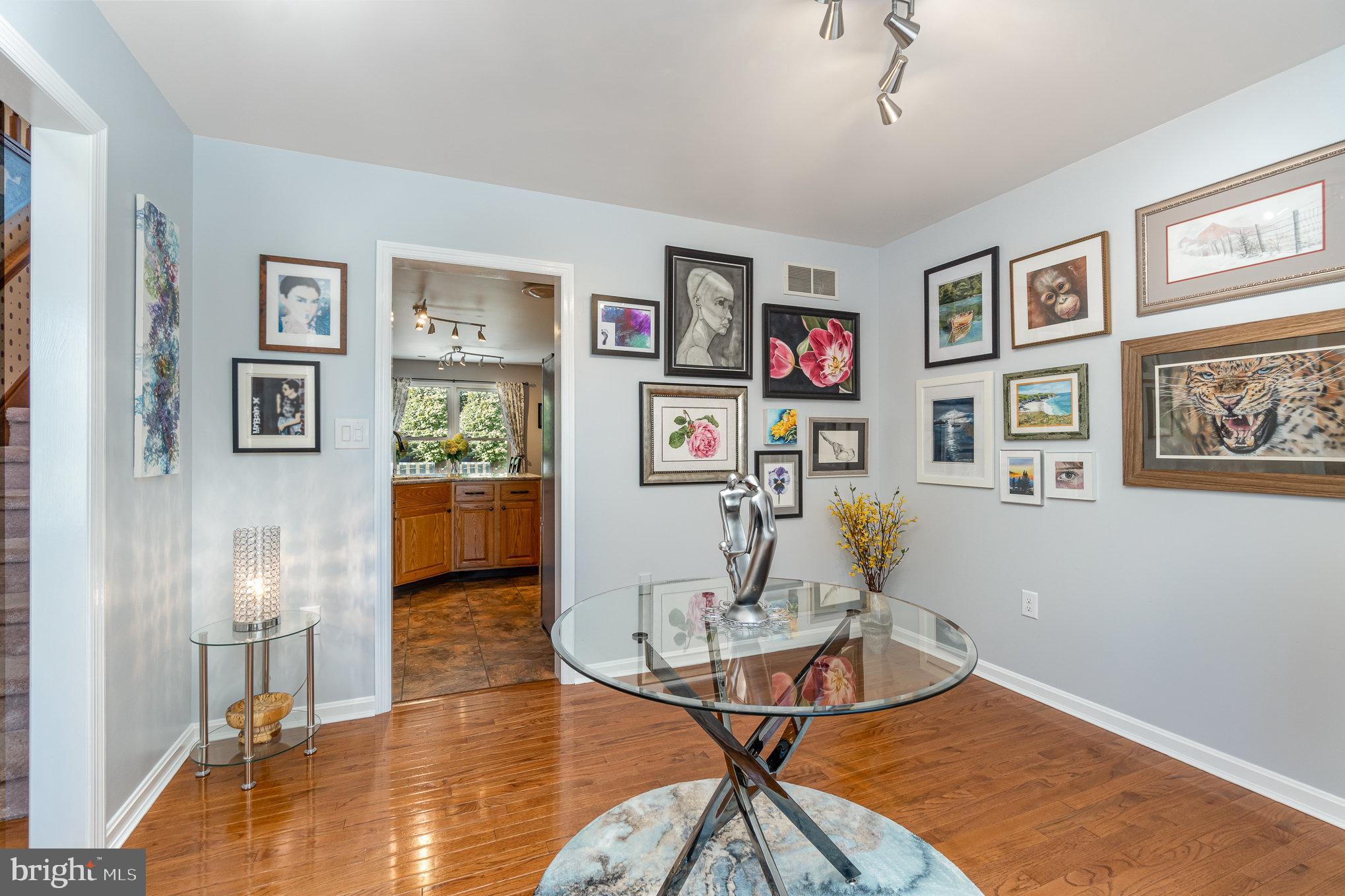6111 Wallingford Way