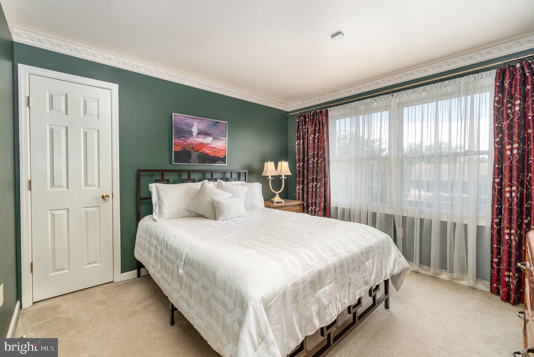 6111 Wallingford Way