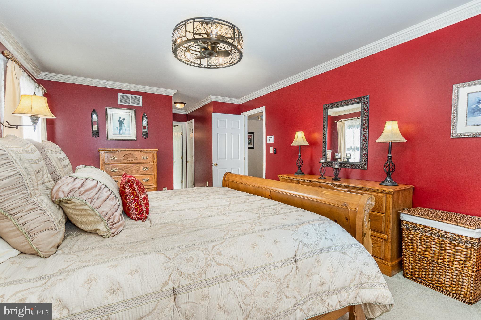 6111 Wallingford Way