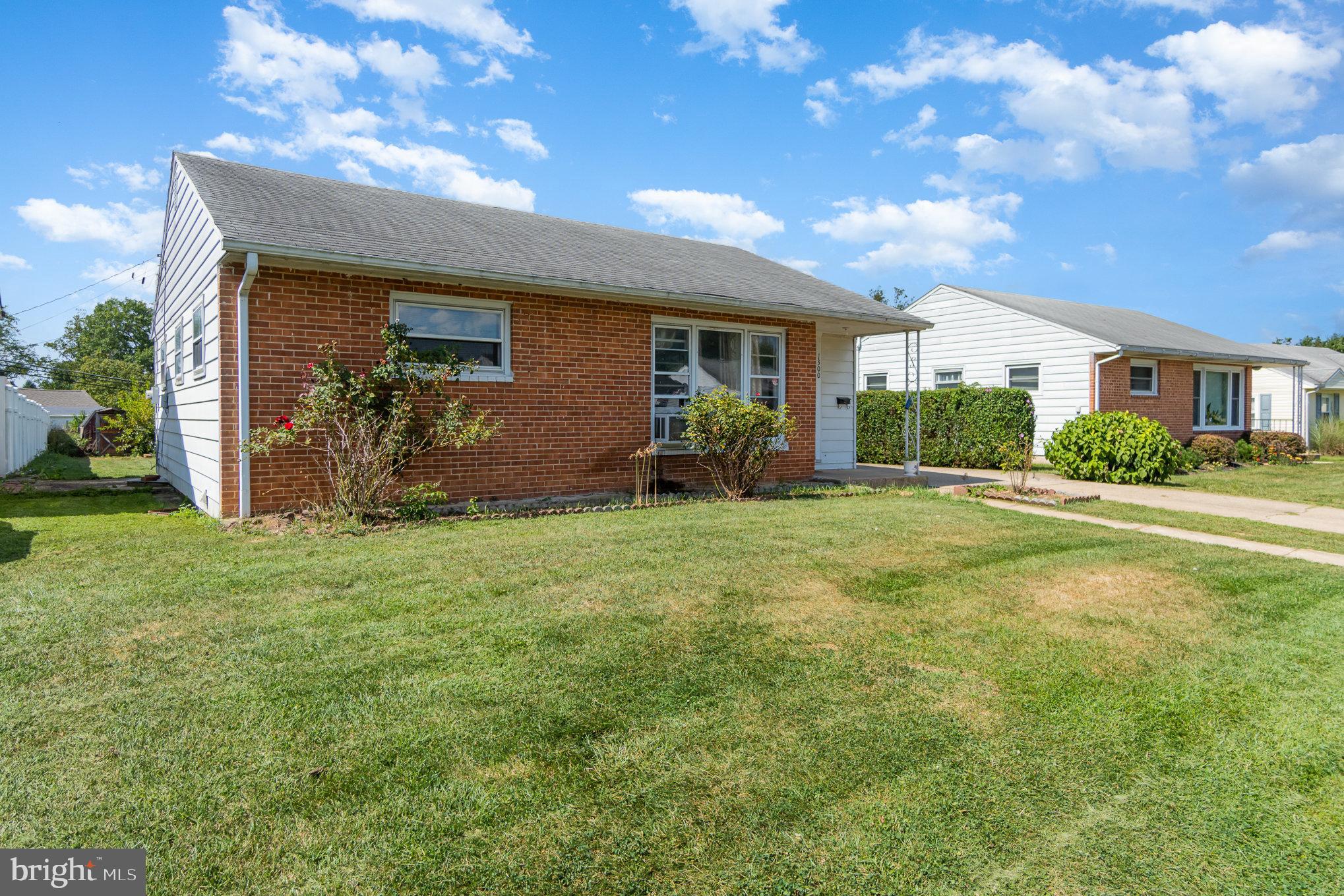 1300 Strafford Rd