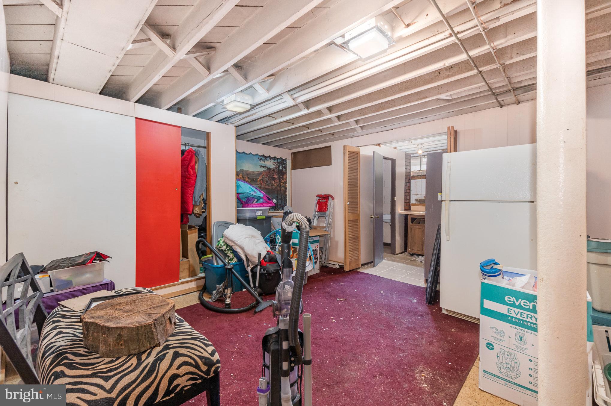 1300 Strafford Rd