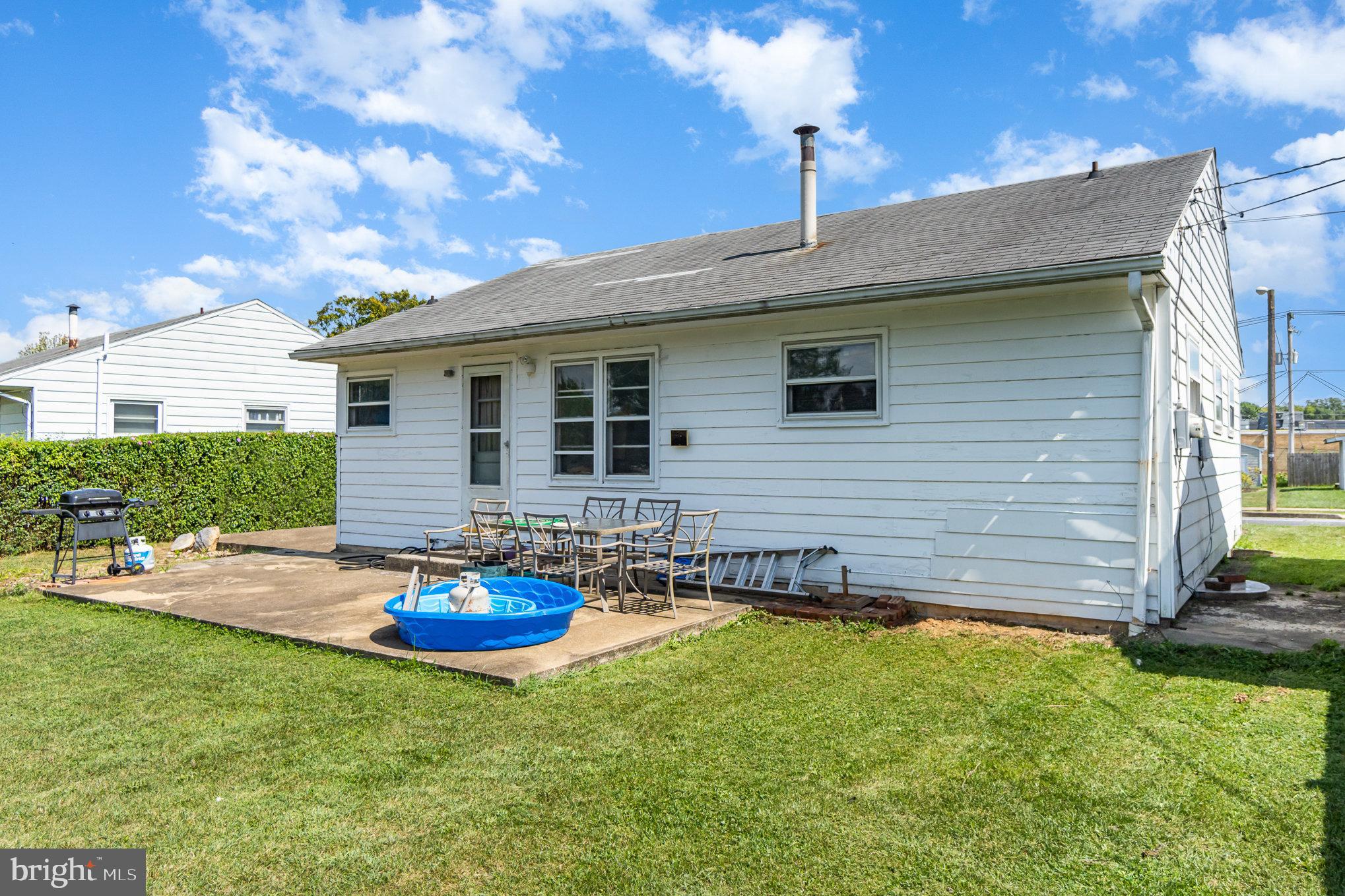 1300 Strafford Rd