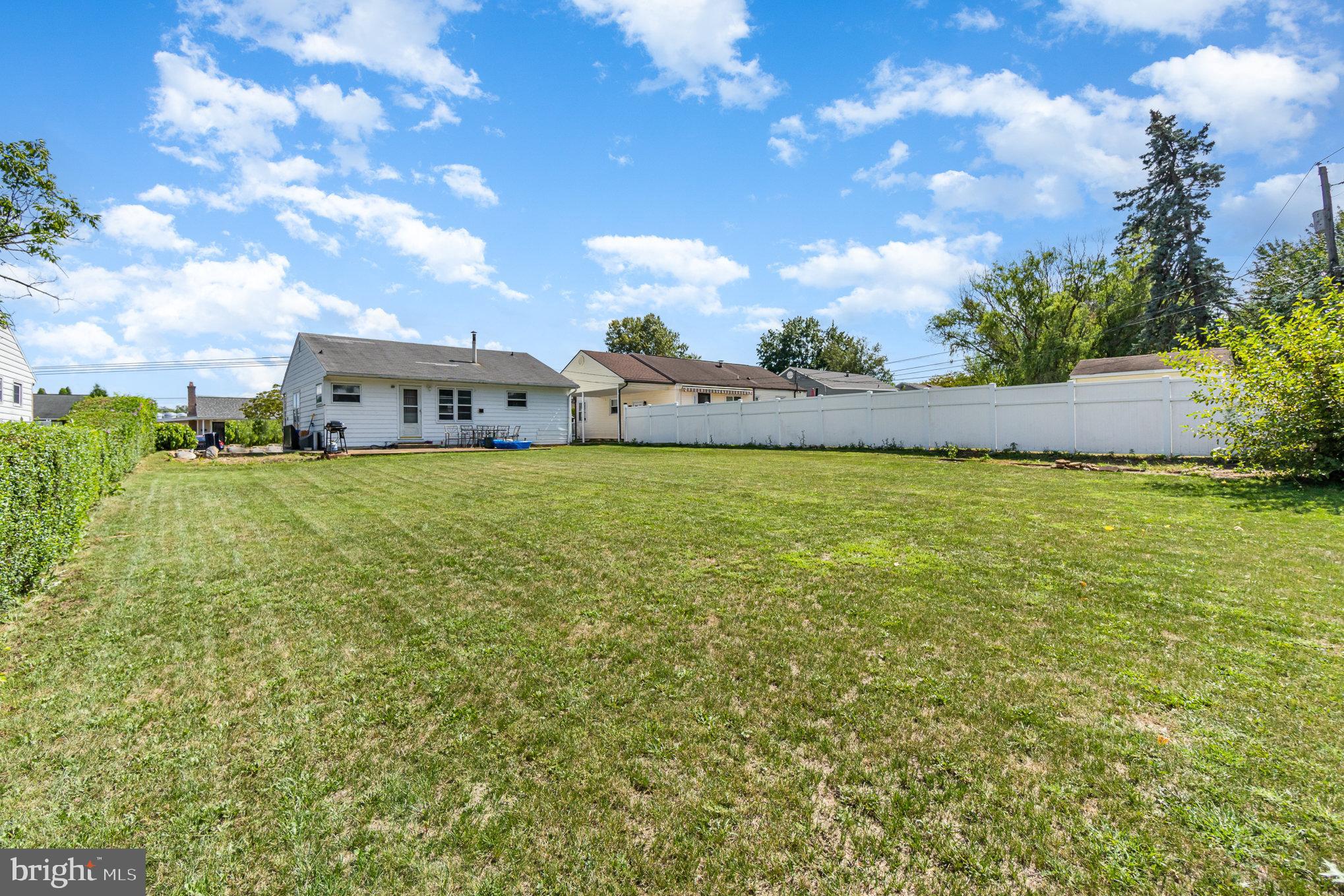 1300 Strafford Rd