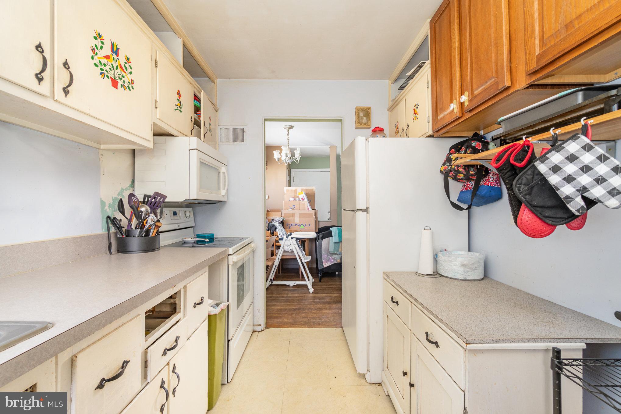 1300 Strafford Rd