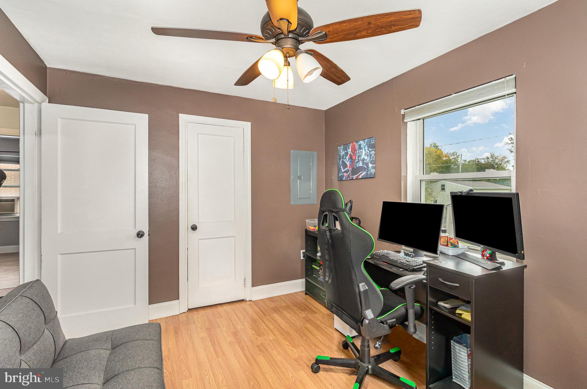 1803 Kent Dr