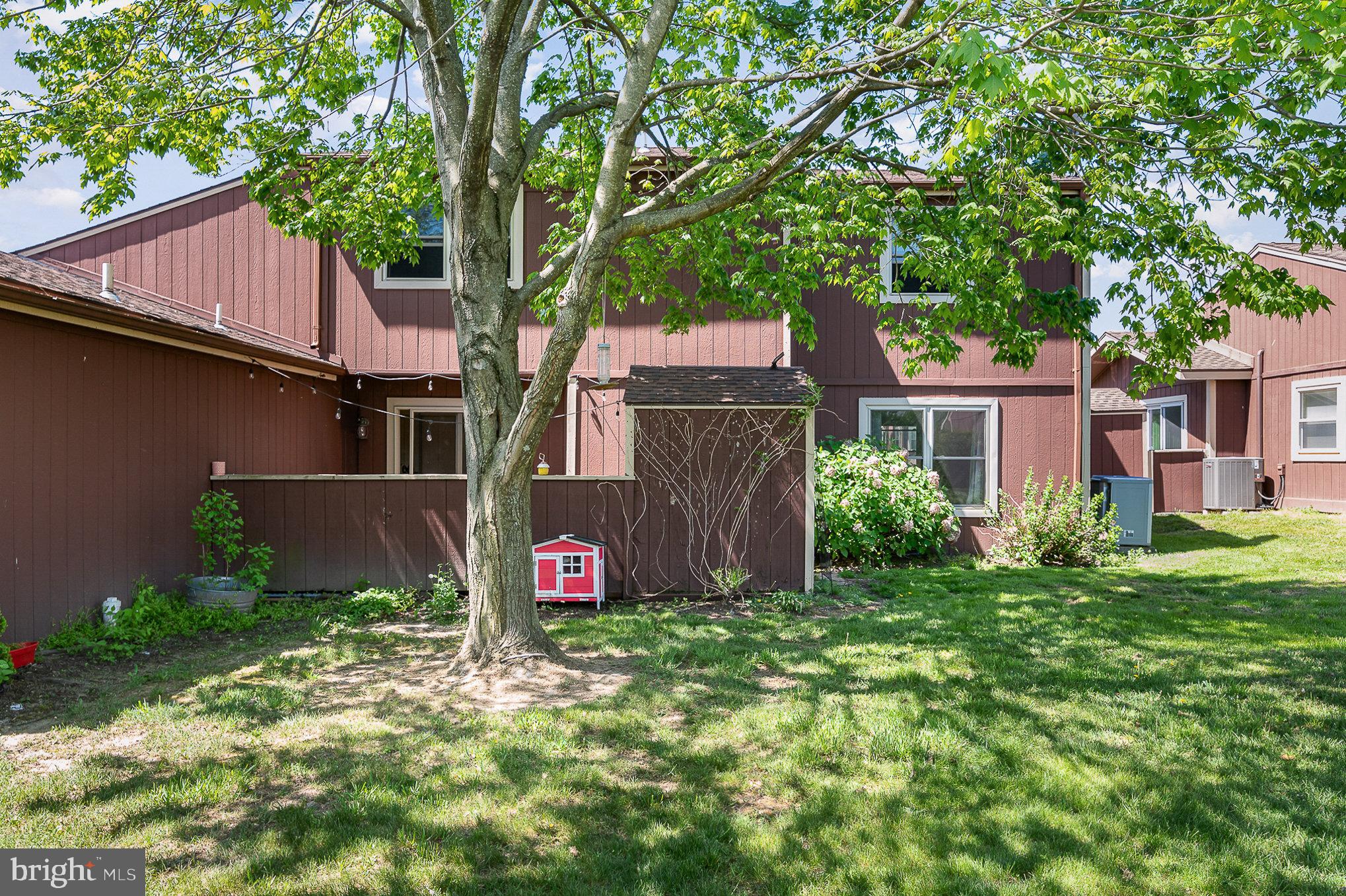 839 Charlotte Way