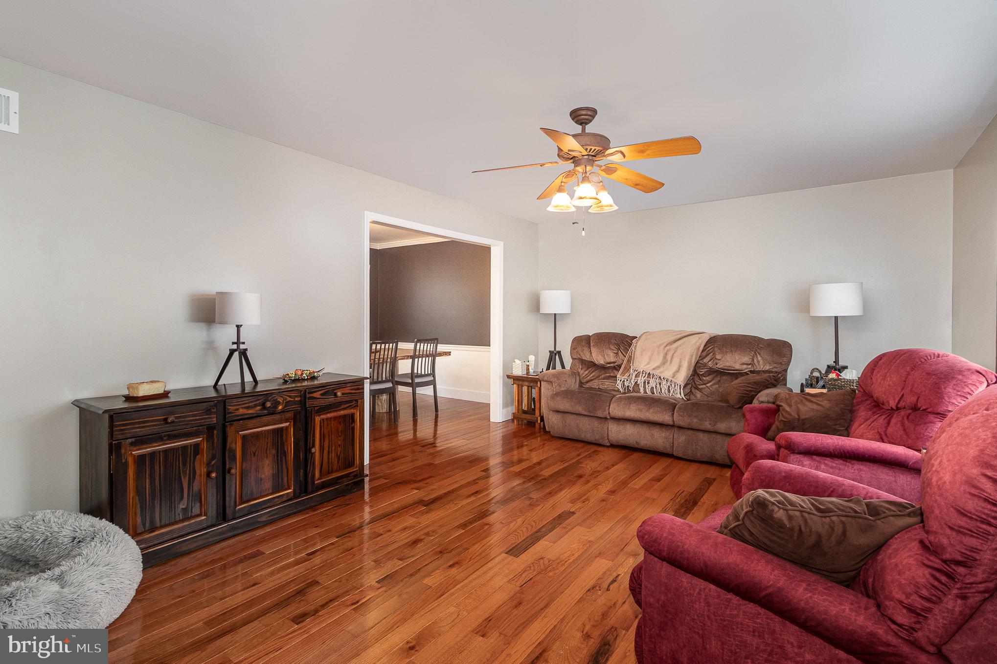 3918 Emil Ridge Dr