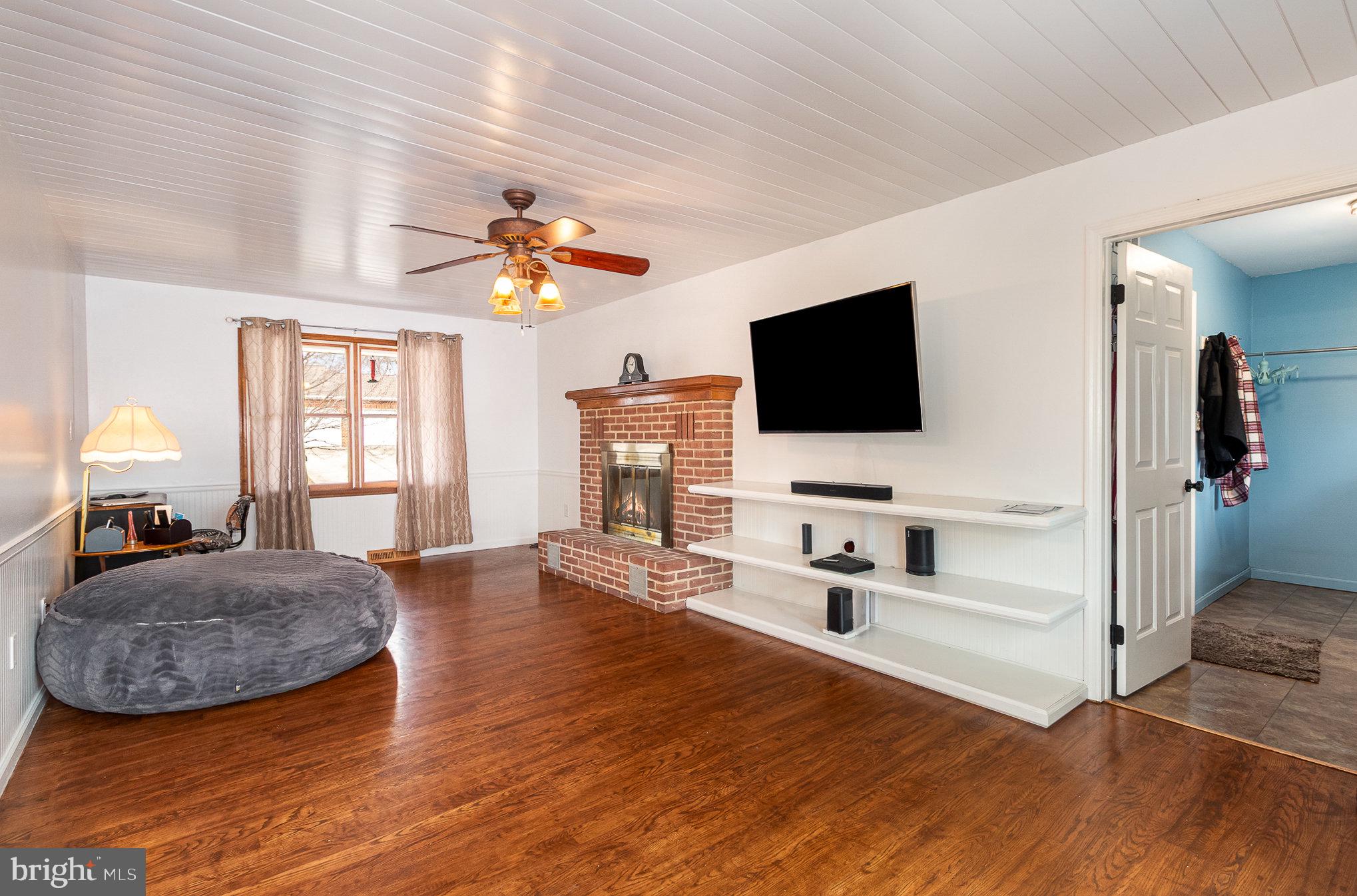 3918 Emil Ridge Dr