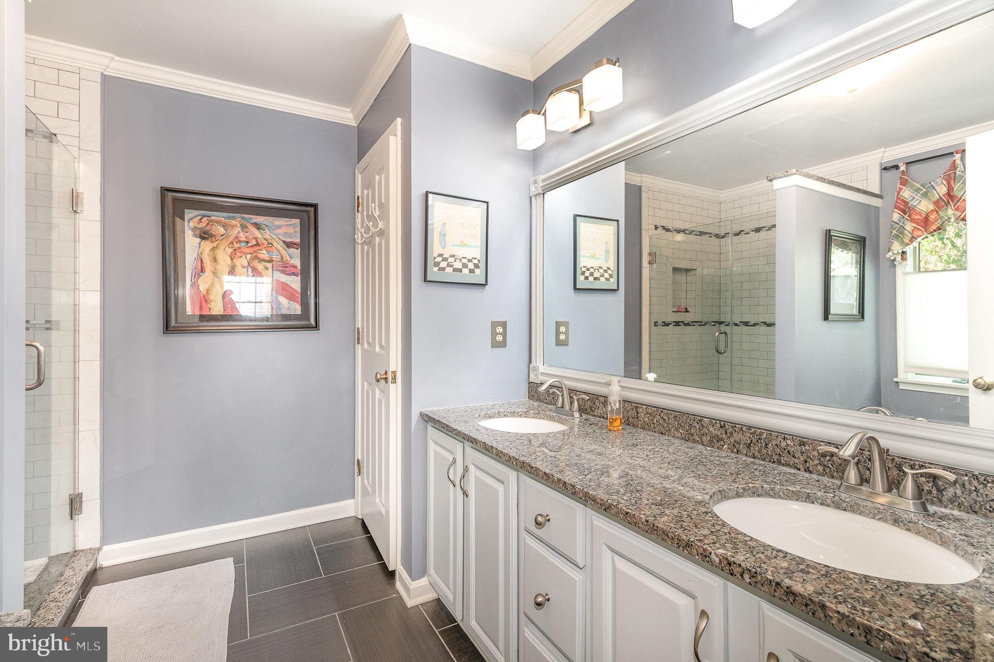 5 Irongate Ct