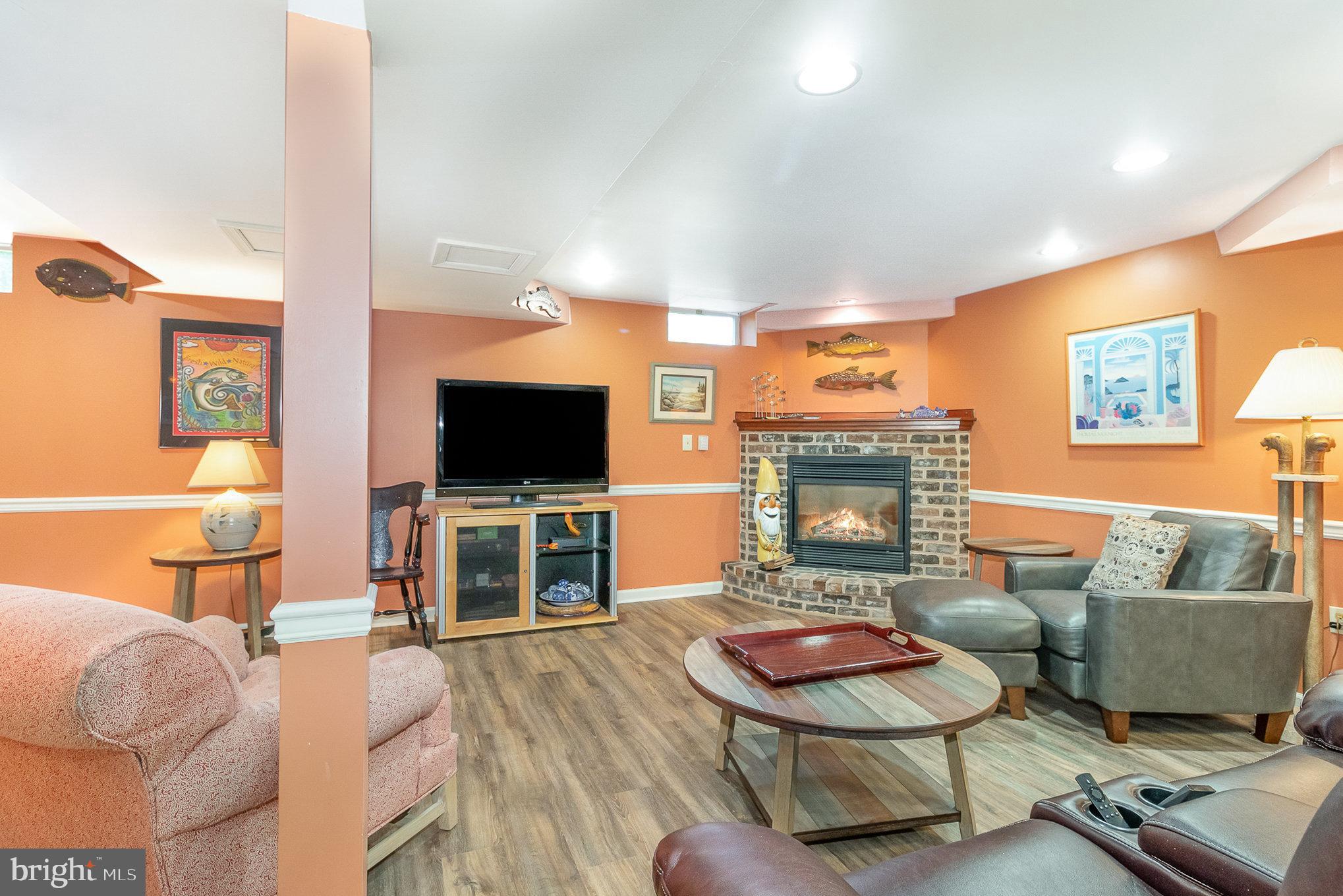 5 Irongate Ct