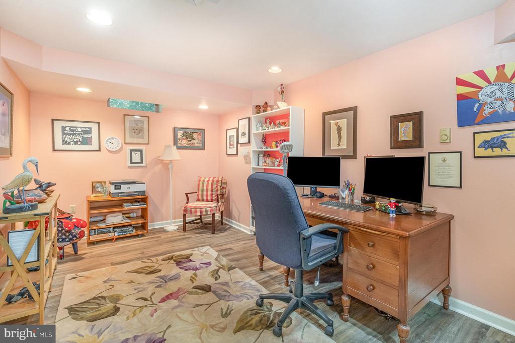5 Irongate Ct