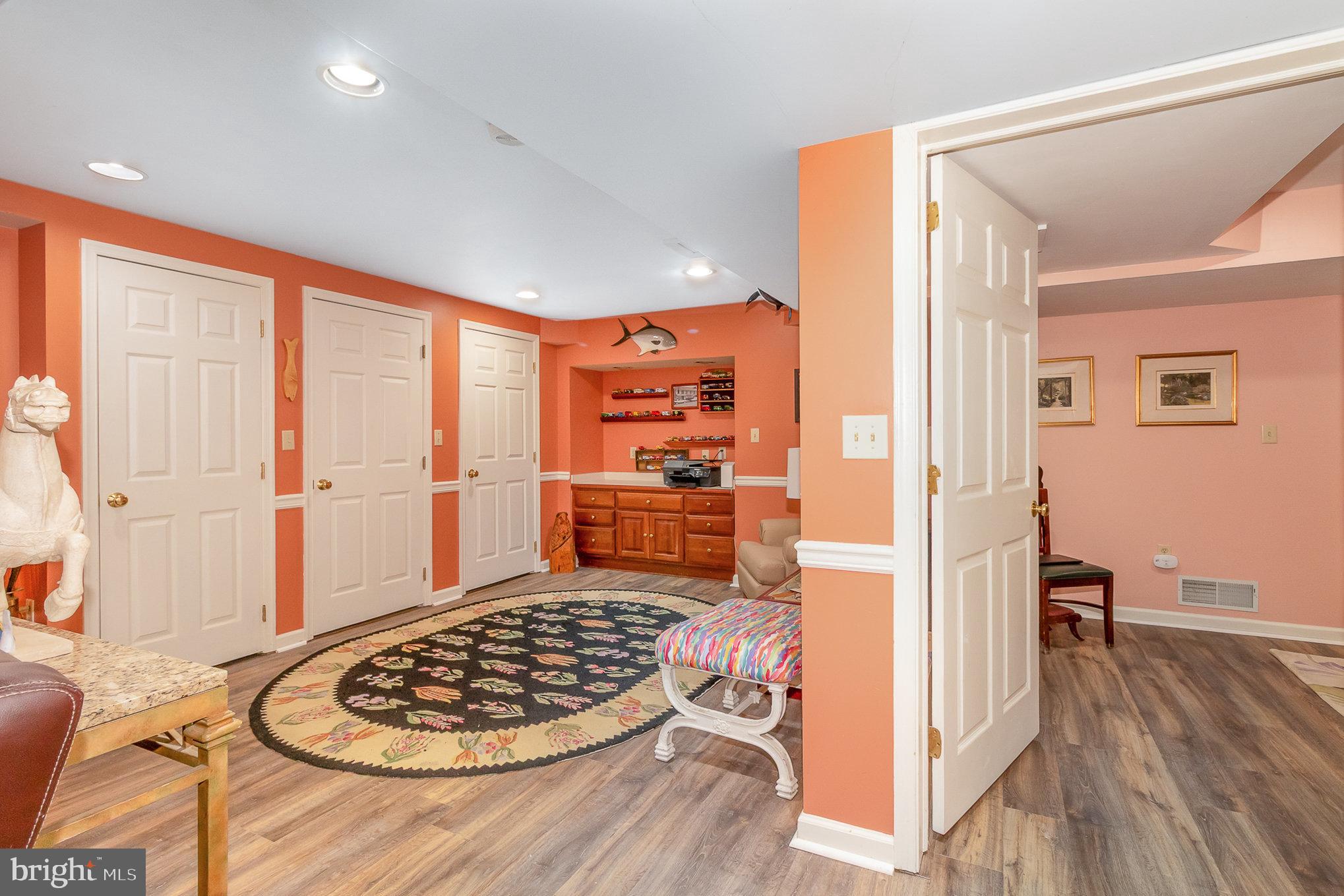 5 Irongate Ct