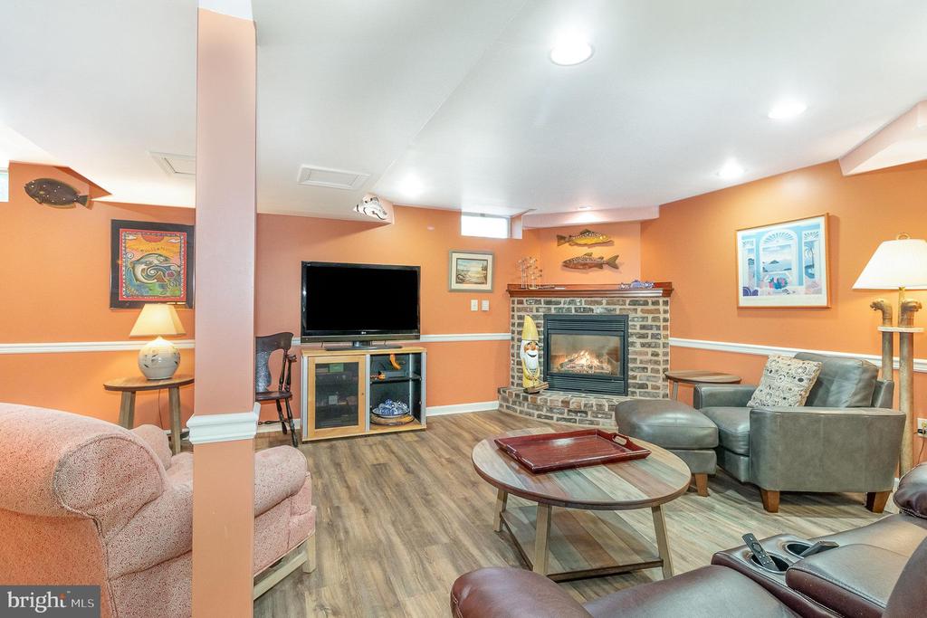 5 Irongate Ct