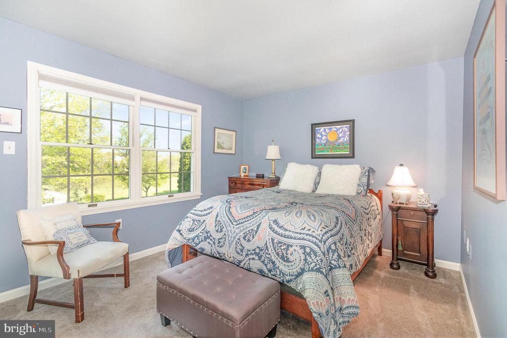5 Irongate Ct