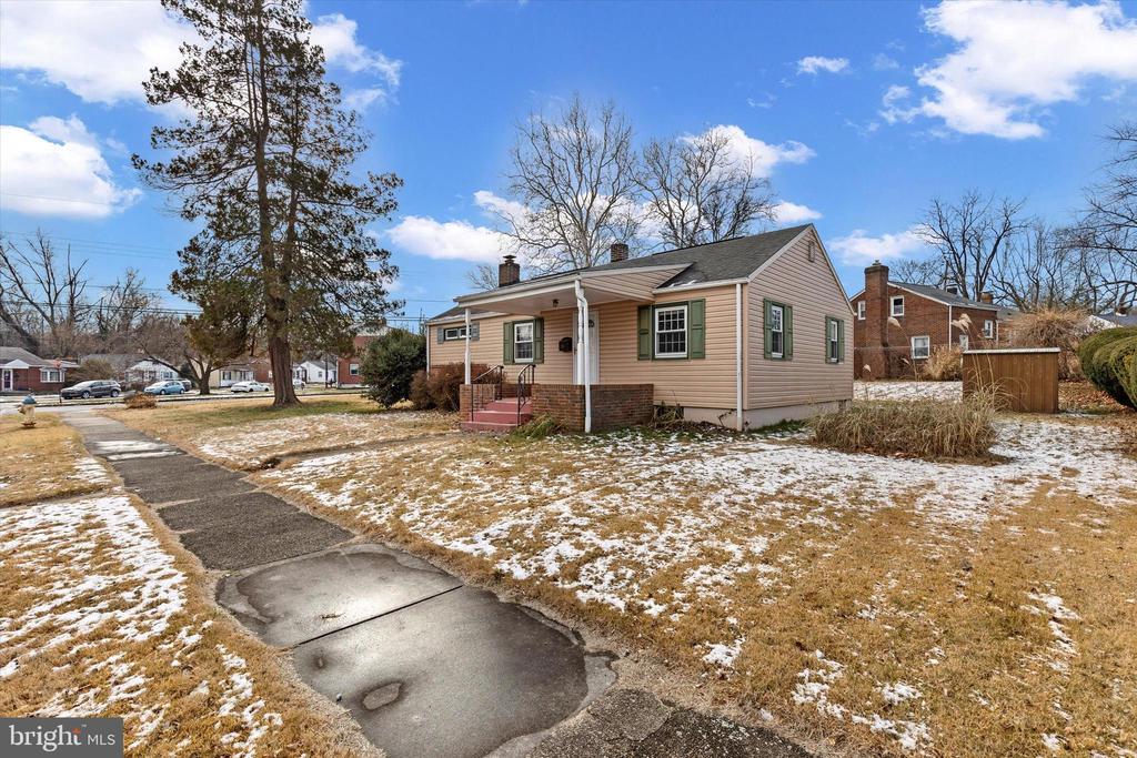 100 ROSEMONT
