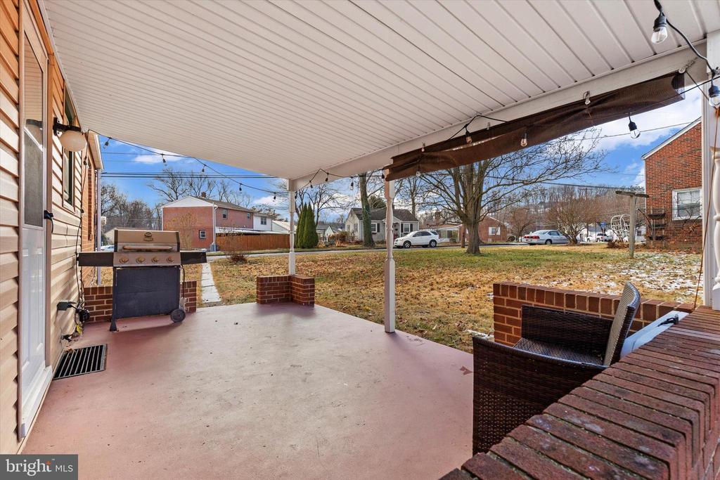 100 ROSEMONT