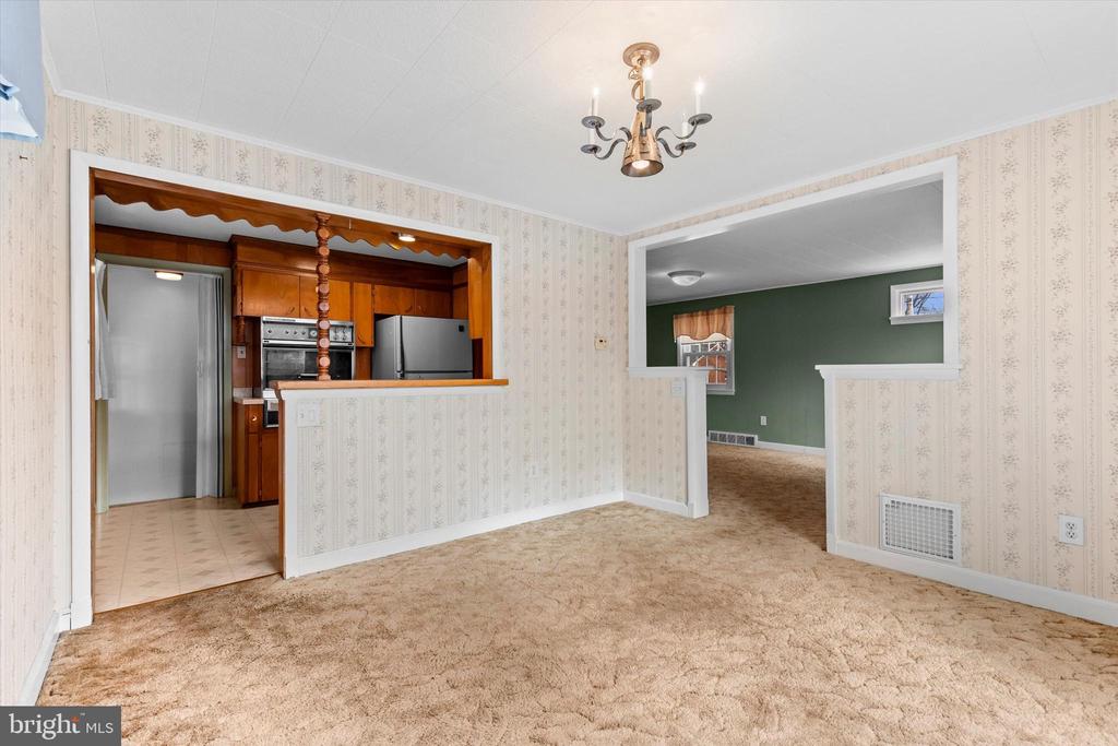 100 ROSEMONT