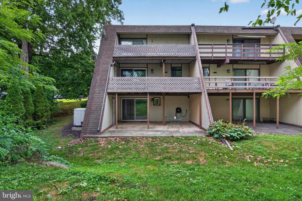 620 CEDAR RIDGE LANE