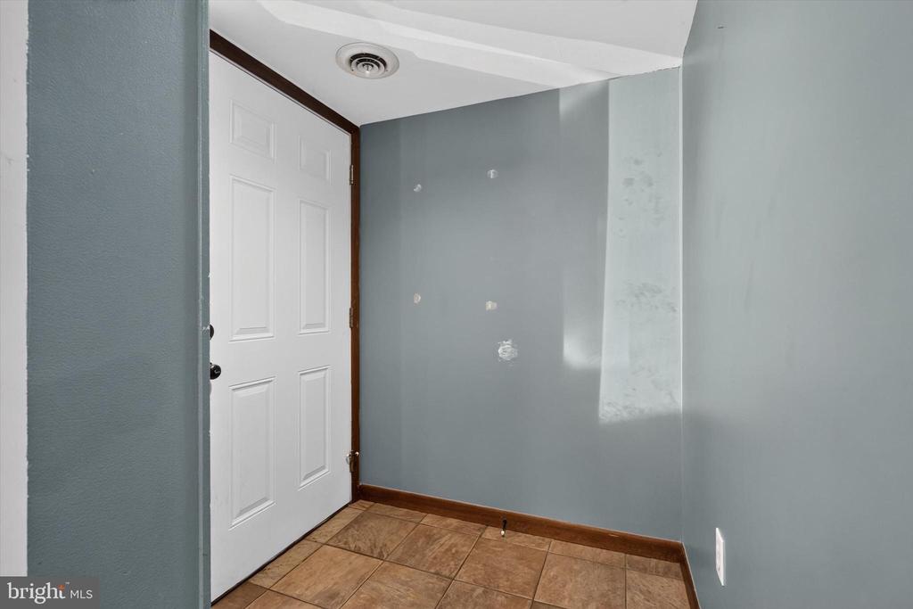 620 CEDAR RIDGE LANE
