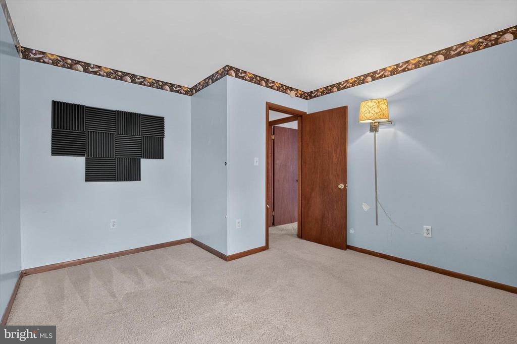 620 CEDAR RIDGE LANE