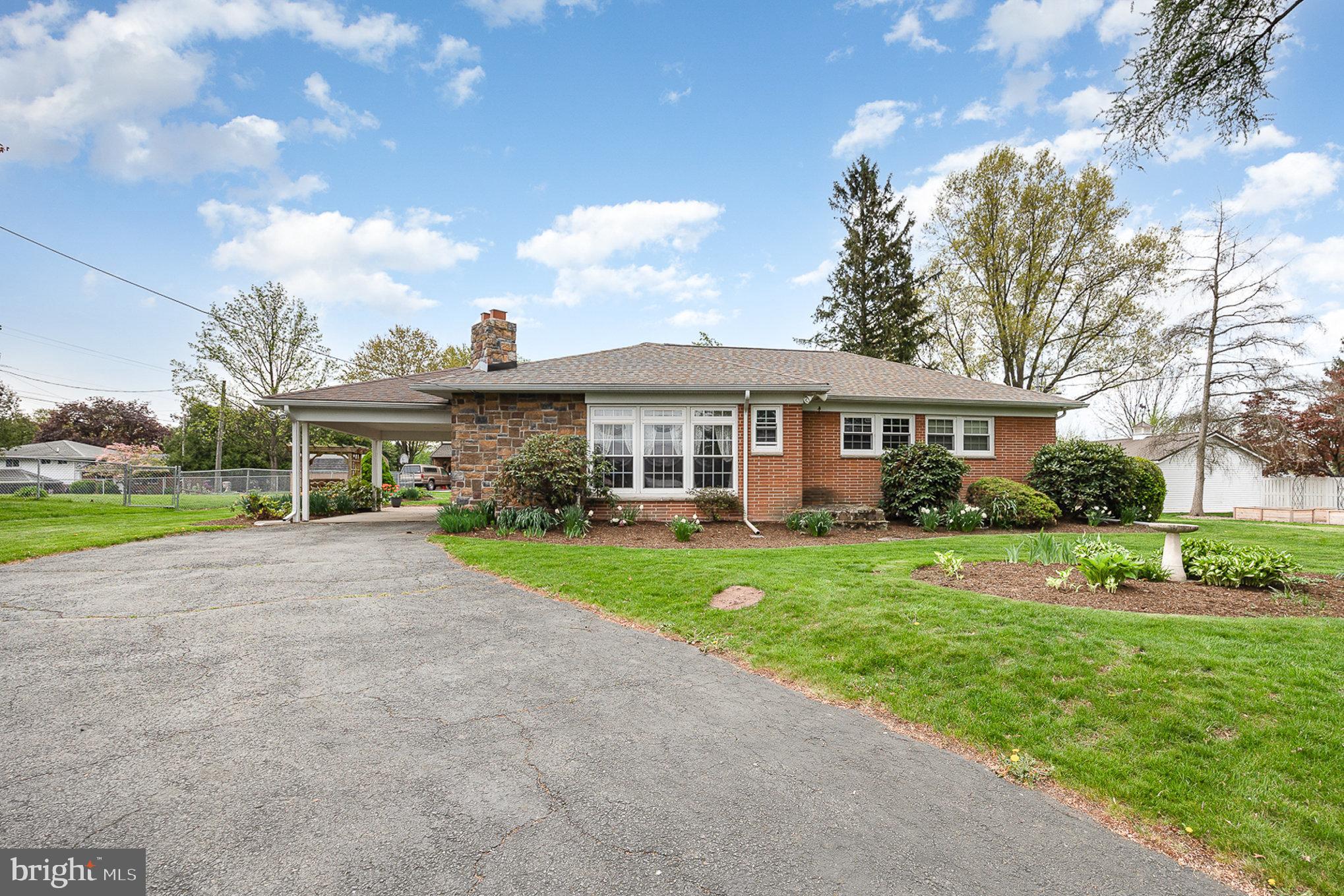 522 Berrysburg Rd