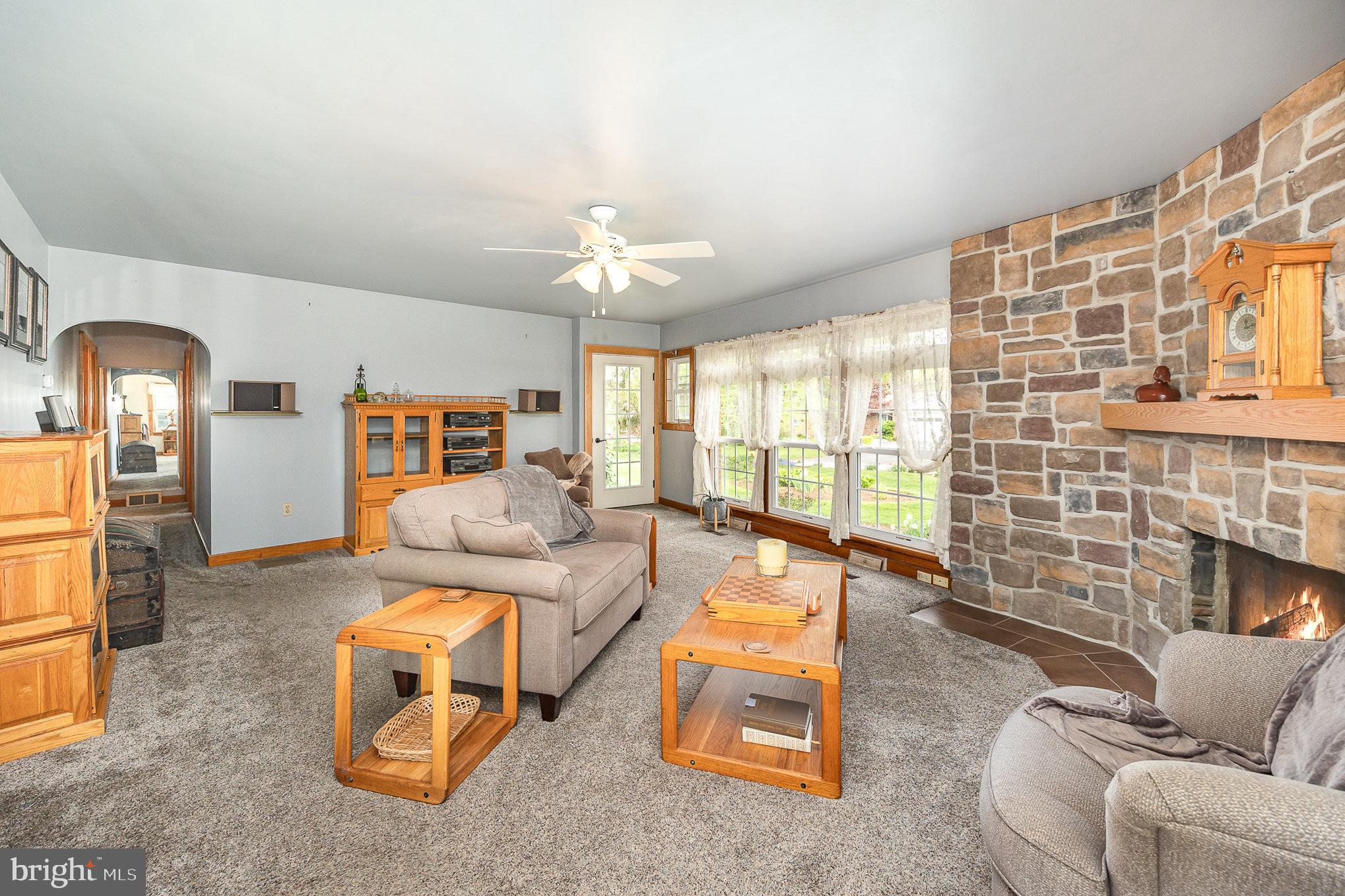 522 Berrysburg Rd