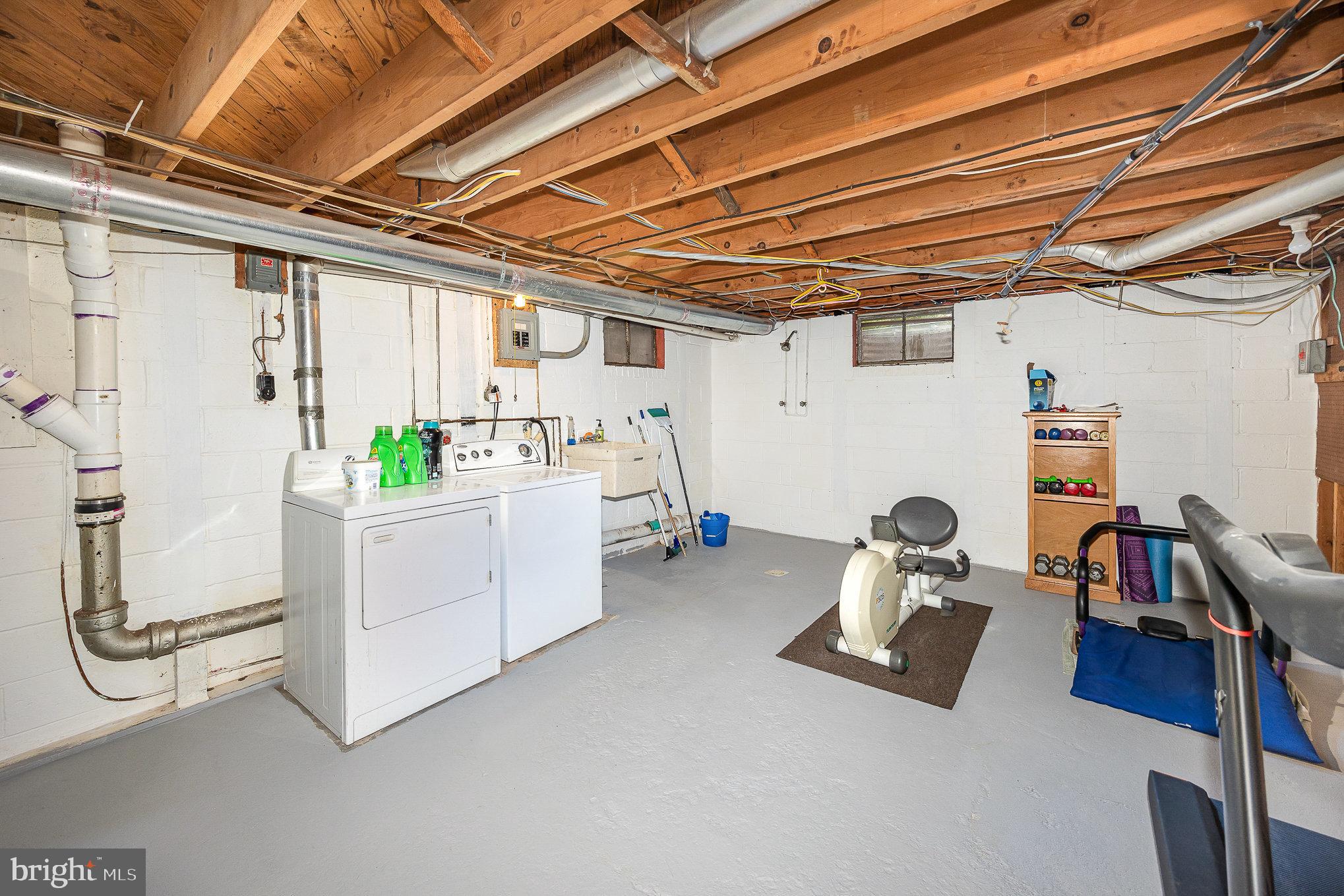 522 Berrysburg Rd
