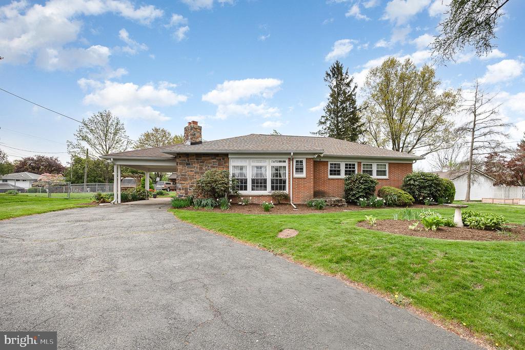 522 Berrysburg Rd