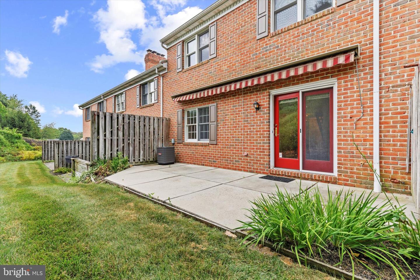 235 Wyntre Brooke Dr #6
