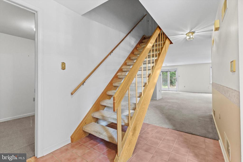 235 Wyntre Brooke Dr #6